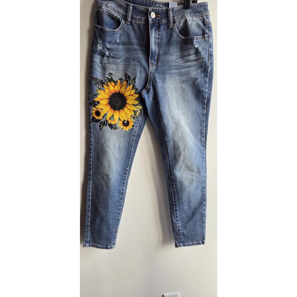 High Rise Skinny Blue Jeans Sunflower Themed. Sexy Romantic Cottagecore 12 - Picture 4 of 12